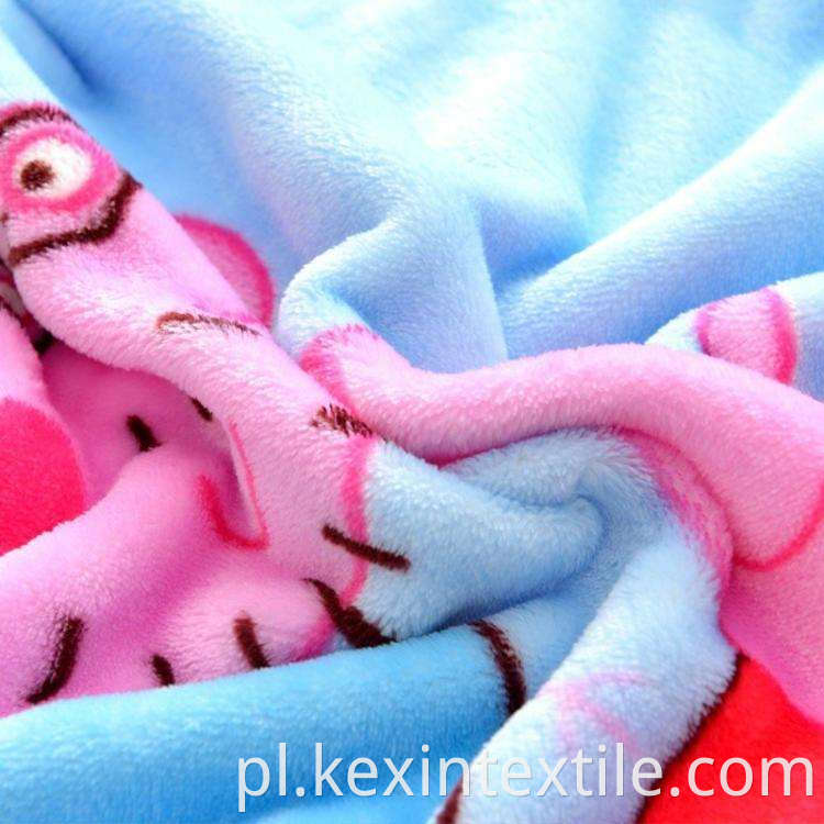 Super soft fleece blanket in heavy weight 300gsm 